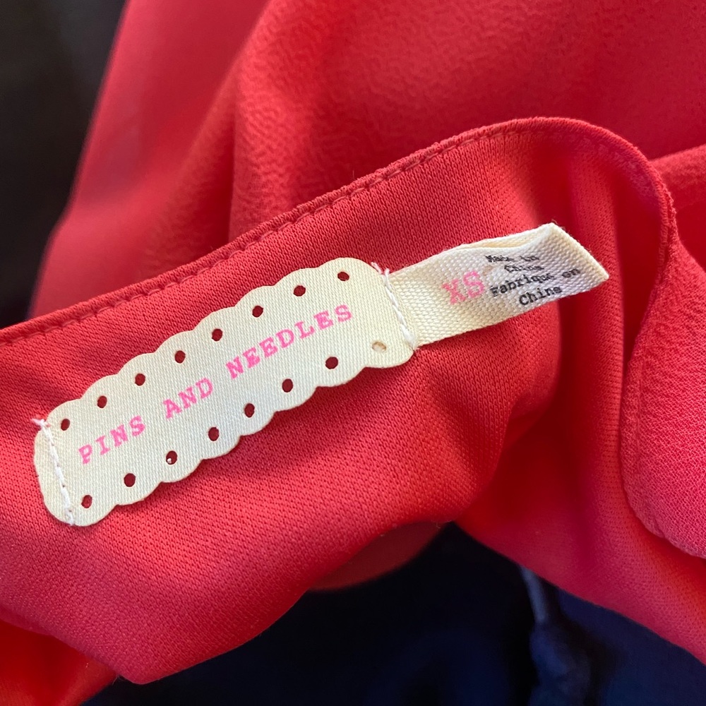 Coral dress - Picture 2 of 3